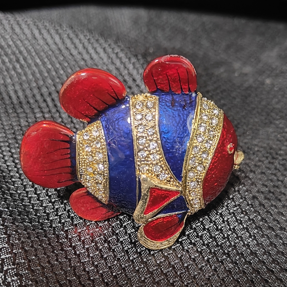 Colorful Fish Brooch Set - Picture 9 of 11